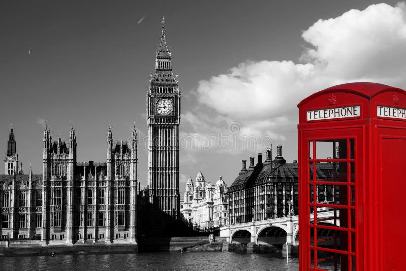 Big Ben avec la cabine de téléphone rouge à Londres, Angleterre