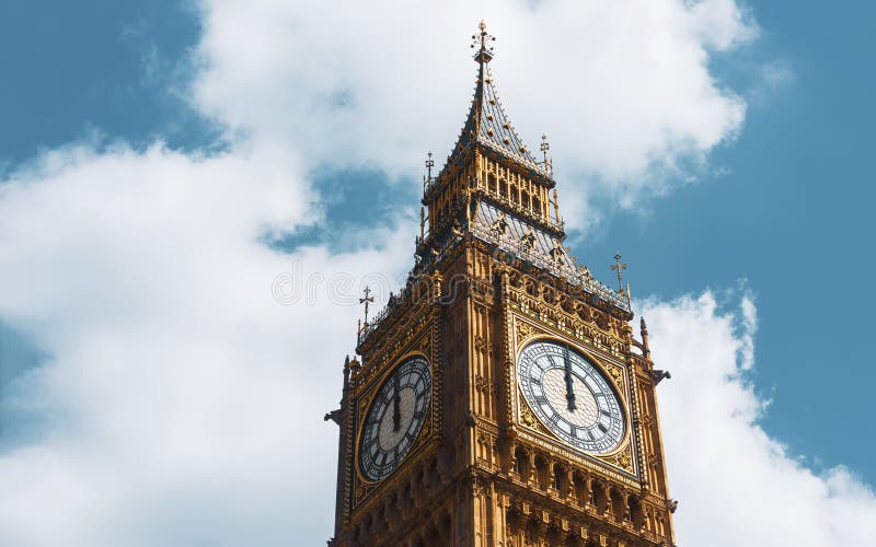 Big Ben Elizabeth Tower In London