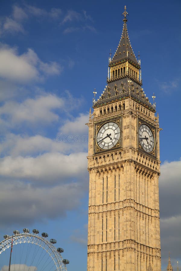 The Ferris wheel Golden Eye in London Stock Photo - Alamy