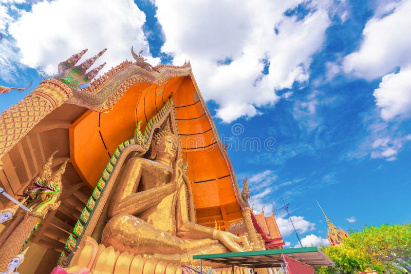 Big Buddha Statue in dem thum sue temple kanchanaburi thailand beliebtesten religiösen Reiseziel stockfoto Big Buddha Statue in dem thum sue temple kanchanaburi thailand beliebtesten religiösen Reiseziel stockfoto