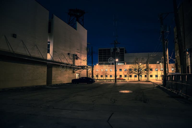 Empty parking lot in the middle of the night always got me chills