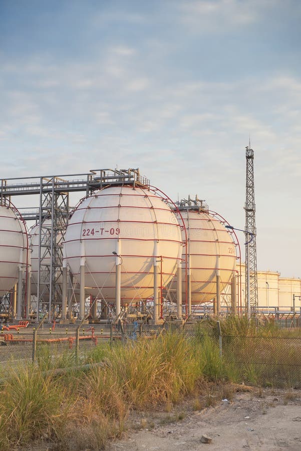 Big Industrial Oil Tanks in Refinery Stock Image Image of energy