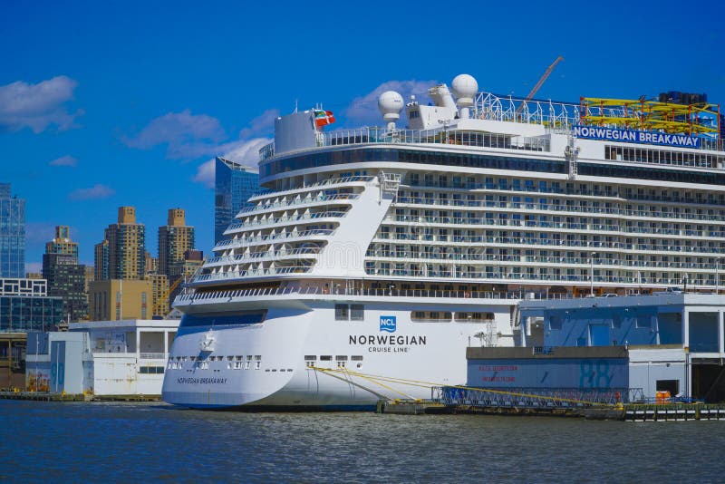 nyc cruise ships