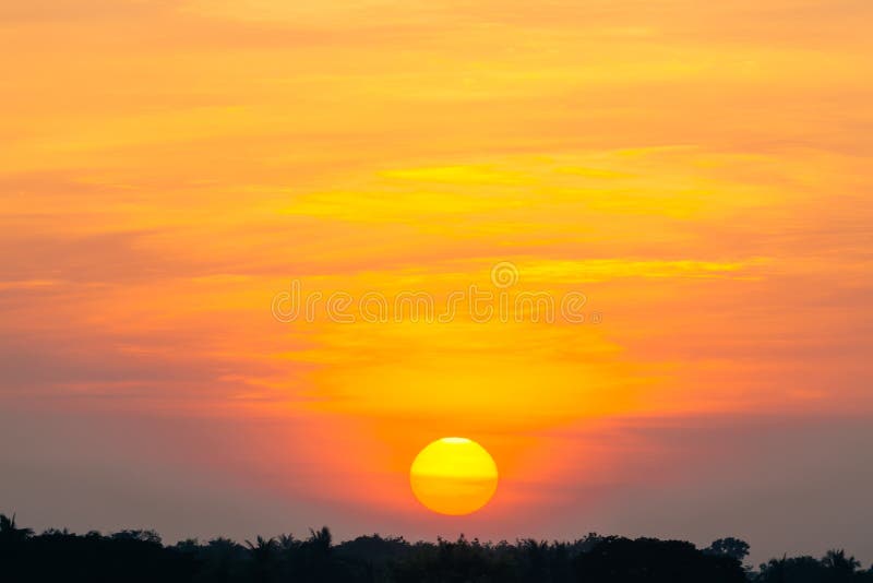 1 253 059 Sunset Sky Background Photos Free Royalty Free Stock Photos From Dreamstime