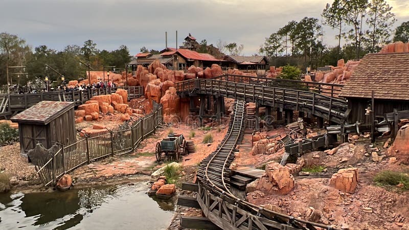 Big Thunder Mountain Railroad Walt Disney World Magic Kingdom Florida -  NavFile