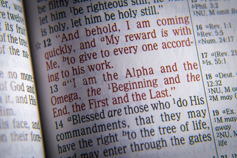 Alpha En Omega Bijbel Bijbeltekst Ben Ik Alpha- En Omega Stock Foto - Image of verlicht
