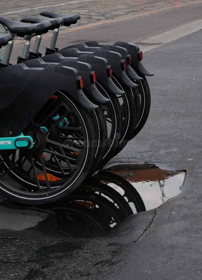 Bike rental point editorial photography. Image of steering 259966522