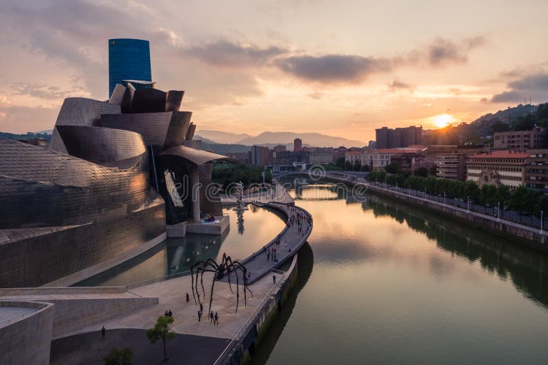 Bilbao Espagne 8 Juillet 2018 Vue De Coucher Du Soleil