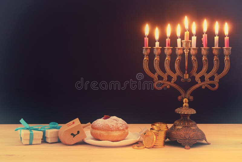 Bild jüdischen Feiertag Chanukka-Hintergrundes lizenzfreie stockfotografie Bild jüdischen Feiertag Chanukka-Hintergrundes lizenzfreie stockfotografie