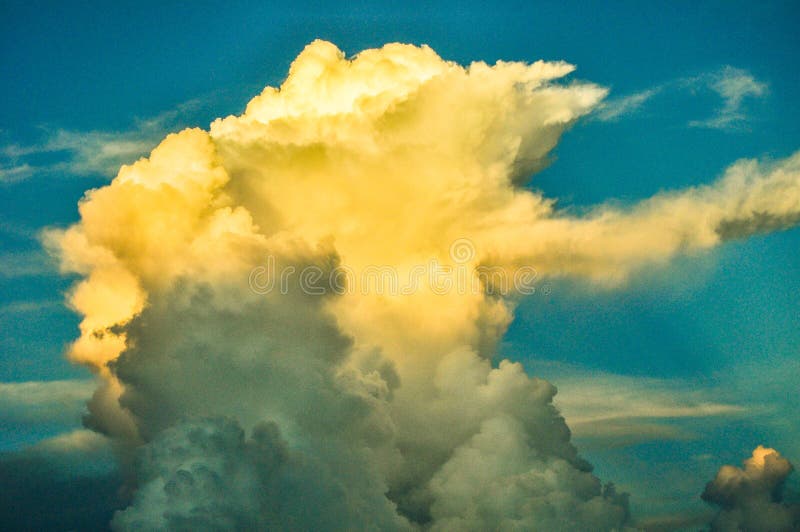 Billowy cloud formation royalty free stock images Billowy cloud formation royalty free stock images