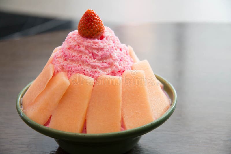 Bingsu with strawberry and melon stock photos