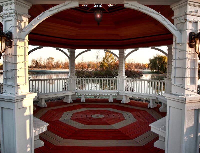 Binnenland van een gazebo royalty-vrije stock foto's Binnenland van een gazebo royalty-vrije stock foto's
