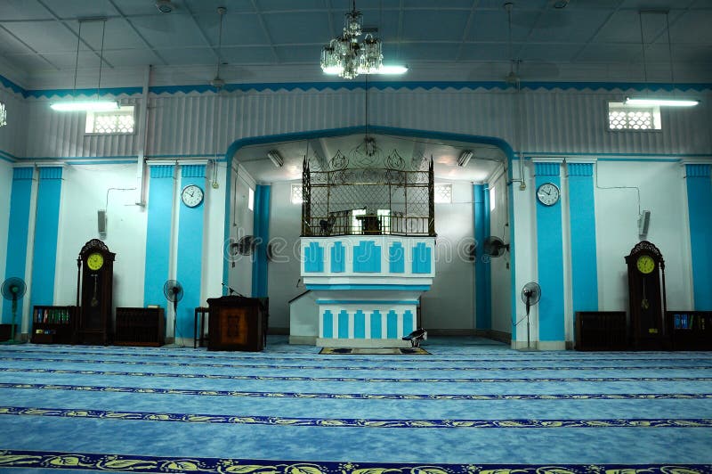 Binnenland van Masjid Jamek Dato Bentara Luar in Batu Pahat, Johor, Maleisië royalty-vrije stock foto Binnenland van Masjid Jamek Dato Bentara Luar in Batu Pahat, Johor, Maleisië royalty-vrije stock foto