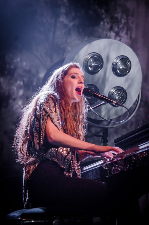 Birdy (singer) with piano