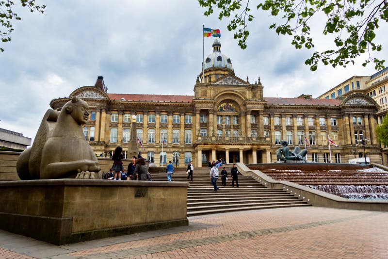 Birmingham city council house and Guardian statue, Victoria Square, Birmingham royalty free stock photography Birmingham city council house and Guardian statue, Victoria Square, Birmingham royalty free stock photography