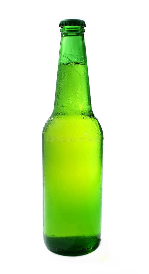 Birra raffreddata fredda in bottiglia verde immagine stock Birra raffreddata fredda in bottiglia verde immagine stock
