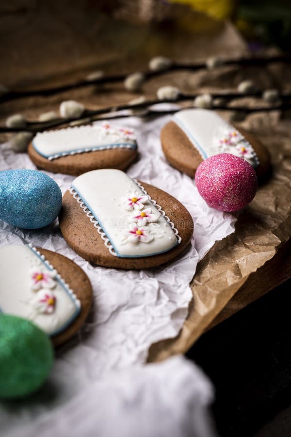 Biscoitos de Easter Cookies amanteigadas tradicionais caseiros da P?scoa imagem de stock royalty free Biscoitos de Easter Cookies amanteigadas tradicionais caseiros da P?scoa imagem de stock royalty free