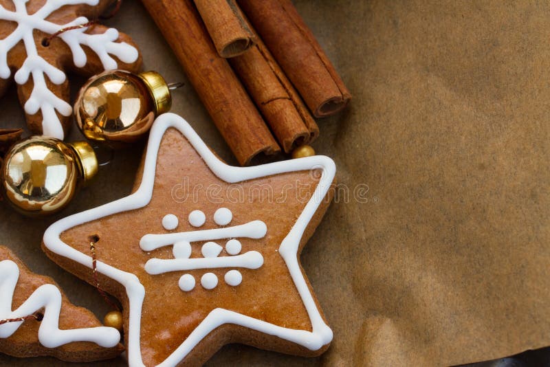 Biscoitos do pão-de-espécie do Natal imagens de stock Biscoitos do pão-de-espécie do Natal imagens de stock