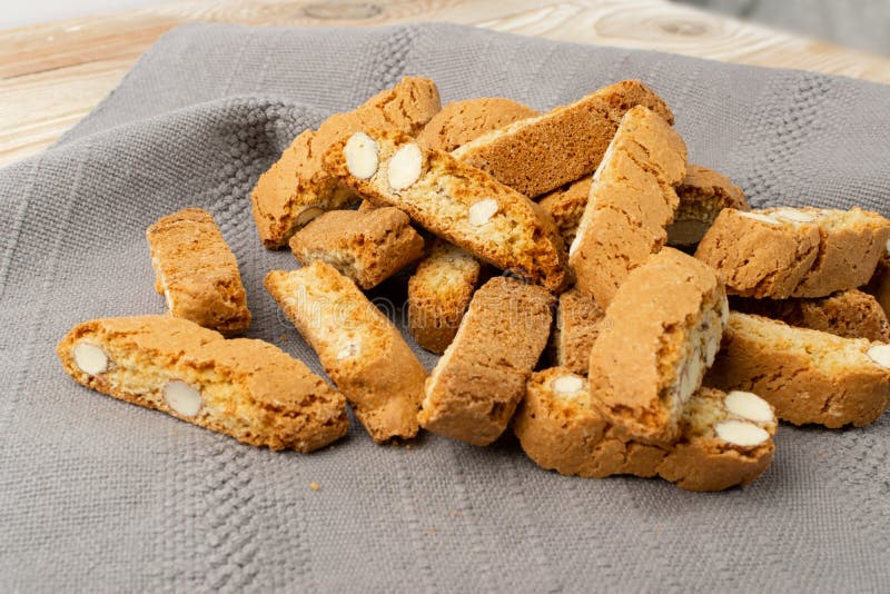 Biscotti Di Prato Cantuccini O Panecito Cantucci Con Almendra Foto de ...