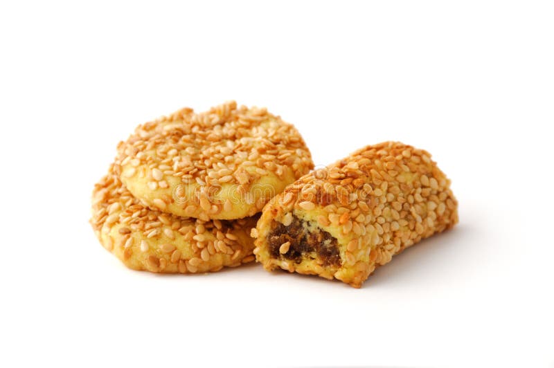 Biscuits covered by sesame