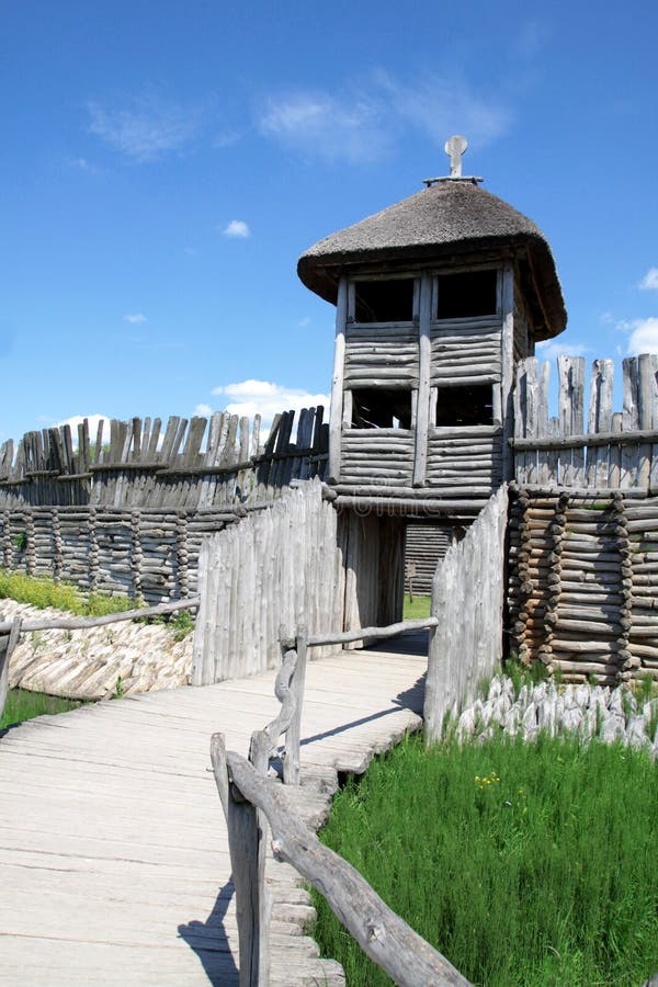 Μπίσκουπιν - η πύλη προς το χωριό στοκ εικόνες με δικαίωμα ελεύθερης χρήσης