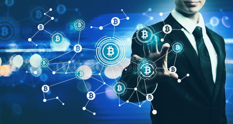 Bitcoin med affärsmannen på blå ljus bakgrund arkivfoton