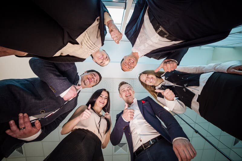 Biznes, ludzie i pracy zespołowej pojęcie, - uśmiechnięta grupa biznes fotografia stock Biznes, ludzie i pracy zespołowej pojęcie, - uśmiechnięta grupa biznes fotografia stock