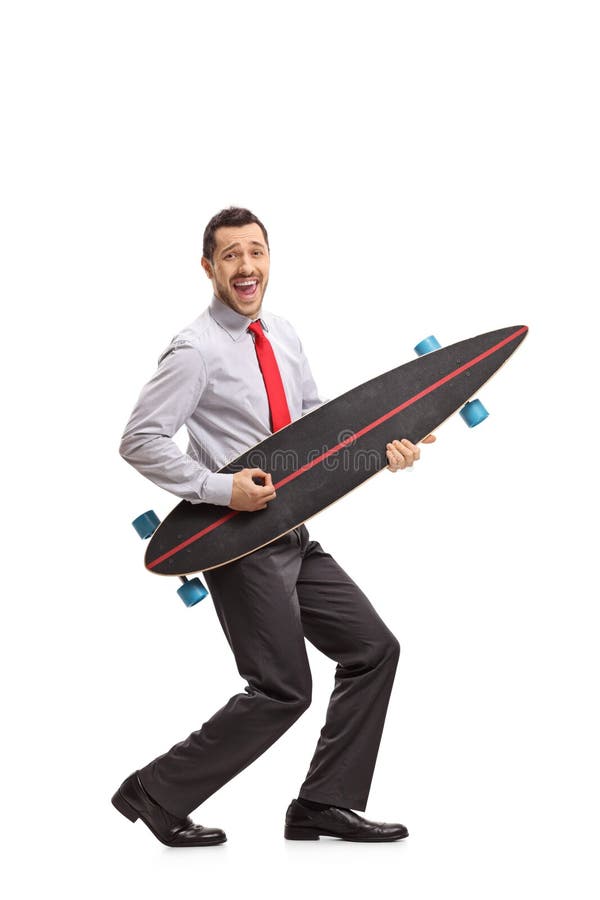 Biznesmen udaje bawić się gitarę na longboard obrazy royalty free Biznesmen udaje bawić się gitarę na longboard obrazy royalty free