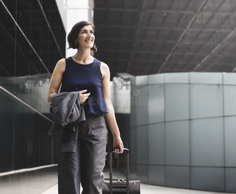 Bizneswomanu podróżnika podróży Biznesowa podróż