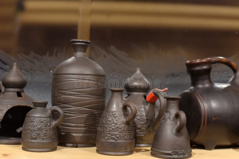 Black ceramics - one of the types of ceramics, burned by a special technology - in a wood-burning stove. Without oxygen royalty free stock photography Black ceramics - one of the types of ceramics, burned by a special technology - in a wood-burning stove. Without oxygen royalty free stock photography