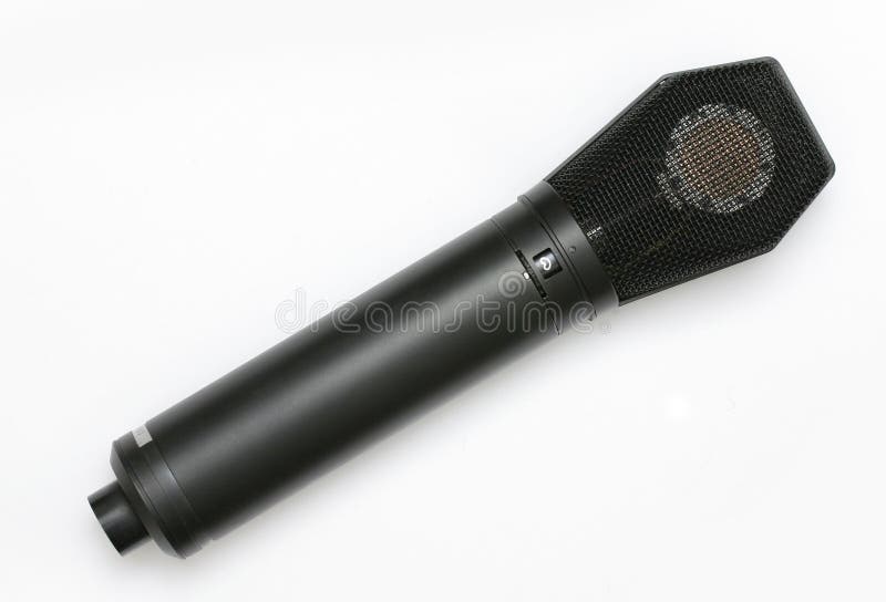 Negro condensador estudio micrófono para ver a través de.