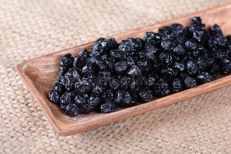 Black Grapes, Dried Grapes, Dried Grapes, Raisins Stock Image Image of kudã¼s, organik 245887361