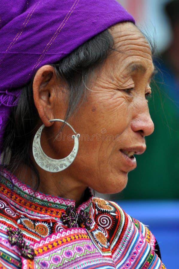 Black H mong minority woman in the Bac Ha market, Vietnam