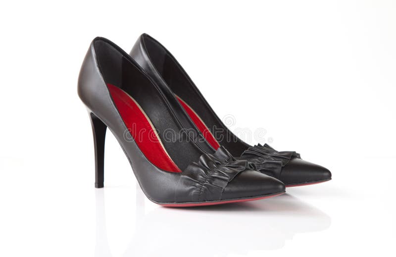 Descubrir 46+ imagen prada high heels red sole - Viaterra.mx