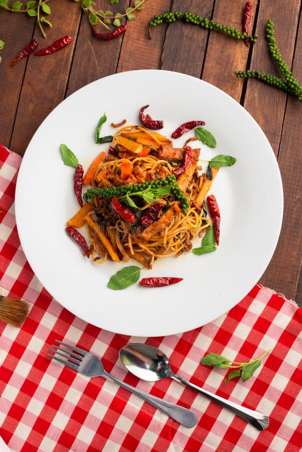 Black Pepper Spaghetti 5 stock image. Image of salad 211139935