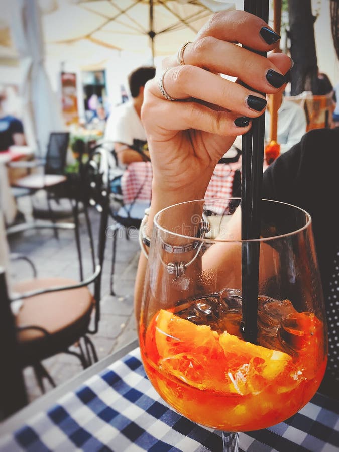 Black Plastic Straw On Hand Picture. Image 110655122