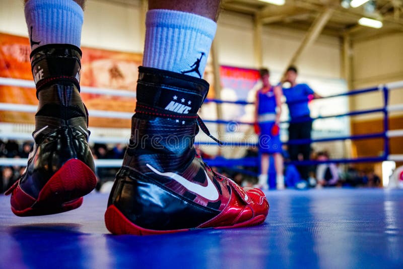boxing ring shoes nike