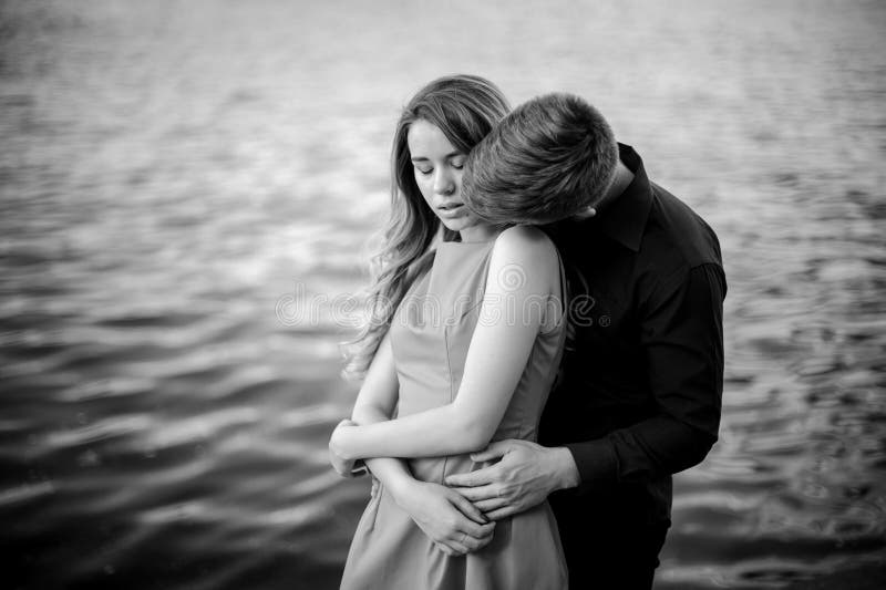 Love Story: Câu chuyện tình yêu là một chủ đề vô cùng hấp dẫn và cảm động. Hãy đắm chìm vào thế giới của những câu chuyện tình yêu ngọt ngào, tràn đầy cảm xúc và sự lãng mạn.