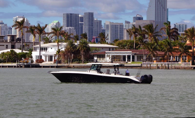 Black and White Sport Fishing Boat stock images Black and White Sport Fishing Boat stock images