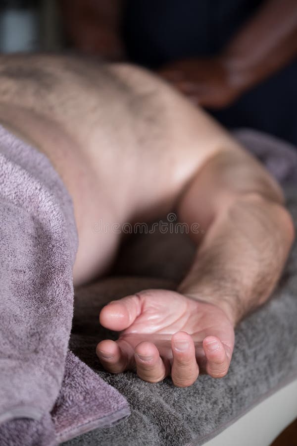 stun Hubert Hudson Caroline Black Woman Gives a Massage To an Elderly Caucasian Man. Stock Photo -  Image of massage, mature: 143856554