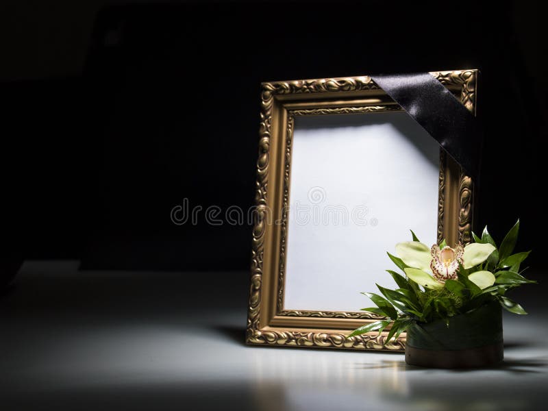 Death Frame Royalty-Free Images, Stock Photos & Pictures