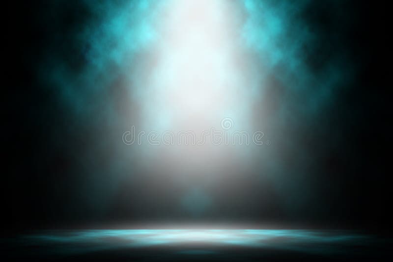 Blaue Rauchshow auf der Bühne, dunkle Nacht, Unterhaltungsstudio stockfoto