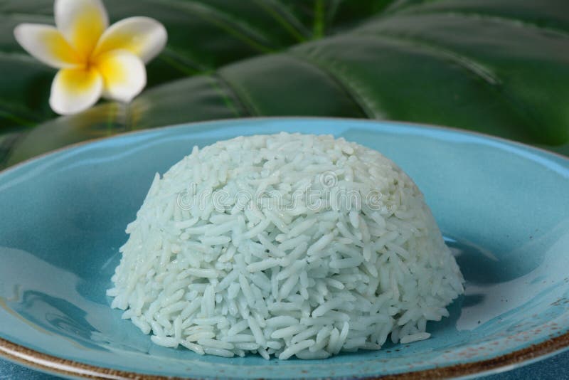 Blue rice. Голубой рис. Китайский рис гоудбая паковка. Нужен рис в голубые.