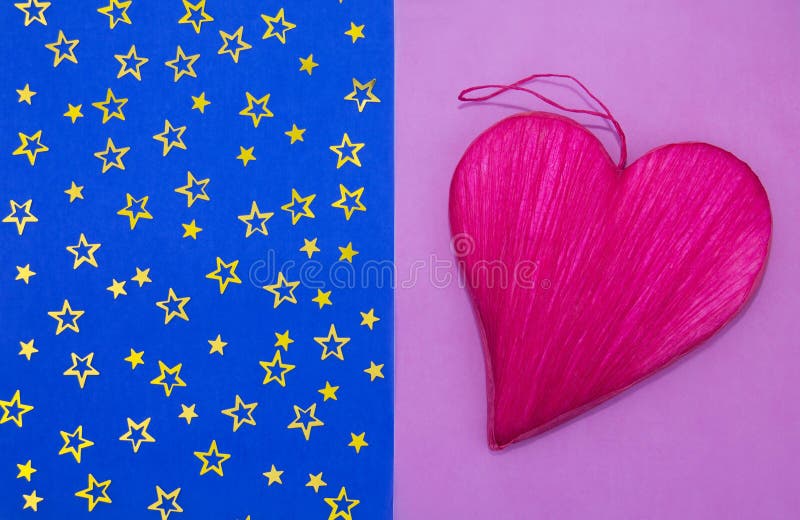 Blauer Und Rosa Hintergrund Rot Herz Valentinstag Blauer Hintergrund Mit Gelben Sternen Stockbild Bild Von Muster Kennsatz 170728613