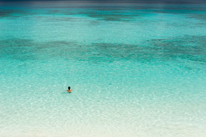 Blaues Meer lizenzfreies stockfoto Blaues Meer lizenzfreies stockfoto
