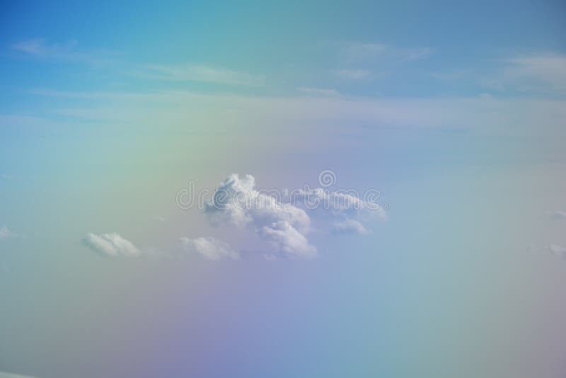 Blauwe hemel en witte wolken abstracte achtergrond royalty-vrije stock fotografie Blauwe hemel en witte wolken abstracte achtergrond royalty-vrije stock fotografie