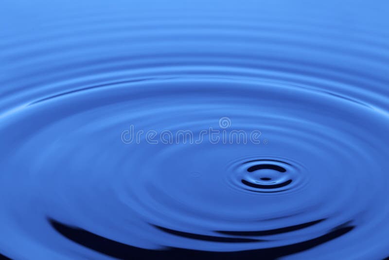 Blauwe vloeistof stock fotografie Blauwe vloeistof stock fotografie
