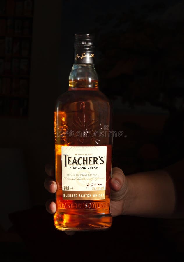 Blended Scotch Whisky Teacher S Highland Cream. Produced in Glasgow,  Scotland Editorial Image - Image of alcoholic, original: 204576320