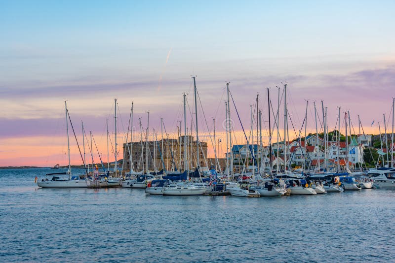 Blick auf den Jachthafen im schwedischen Jachthafen