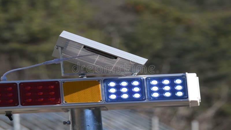 Blitzen Warnlichter Des Roten Und Blauen Verkehrs Stock Footage - Video von  auto, asien: 107208330